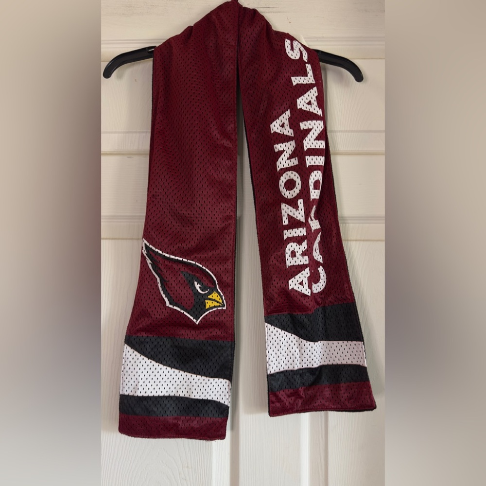 EUC NFL Arizona‎ Cardinals Maroon Scarf One
Size